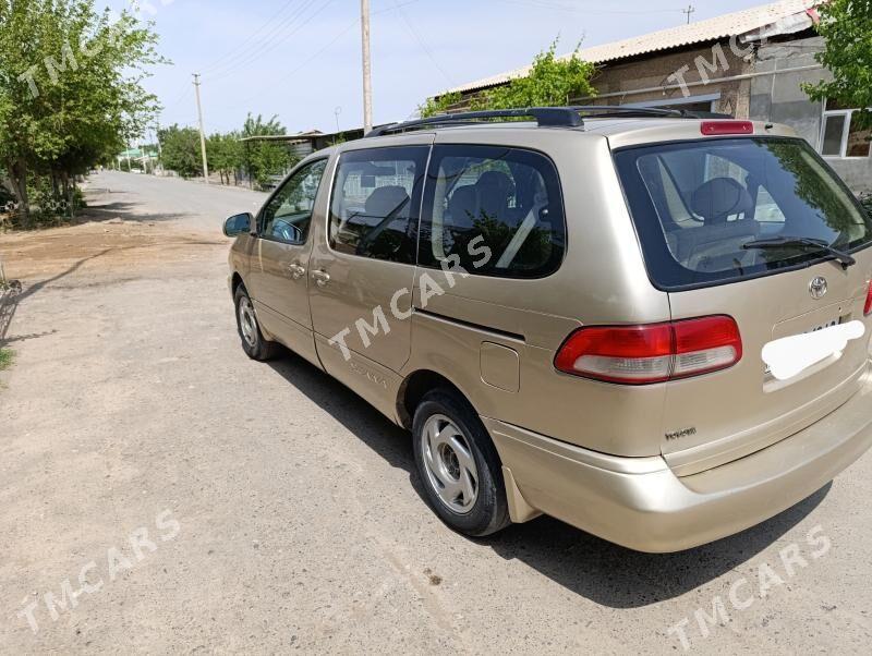Toyota Sienna 2002 - 127 000 TMT - Туркменабат - img 2