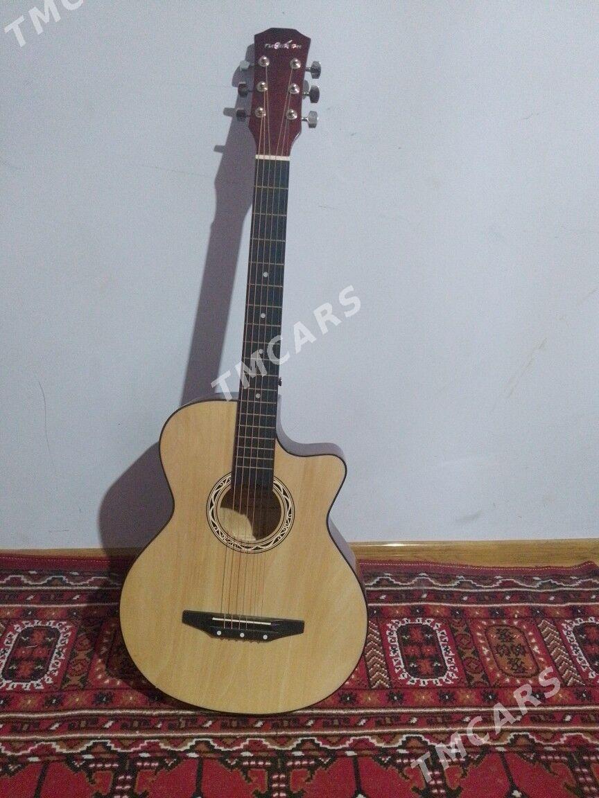akustik gitar - Çärjew - img 2