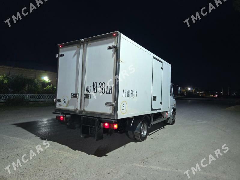 Mercedes-Benz Viano 2004 - 500 000 TMT - Туркменабат - img 3
