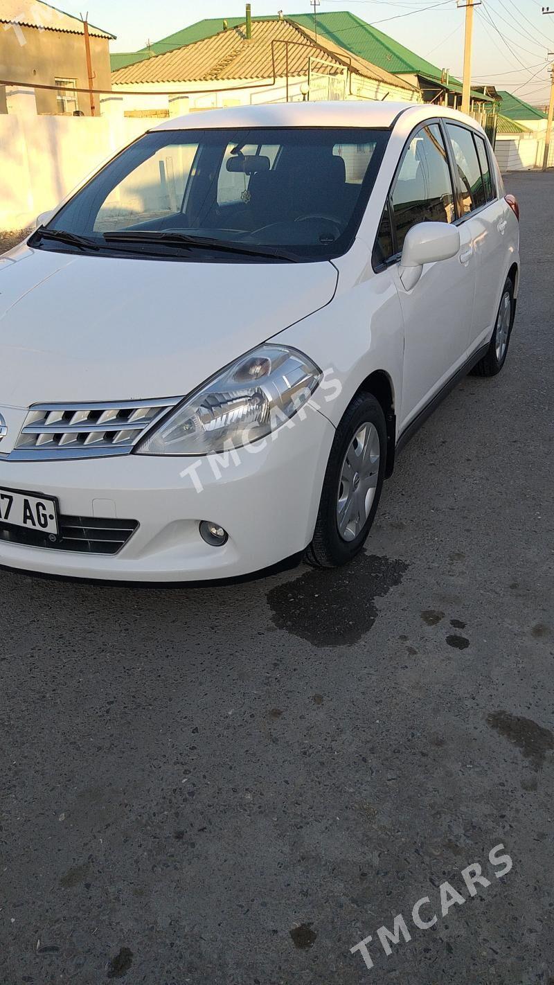 Nissan Versa 2010 - 128 000 TMT - Ашхабад - img 4