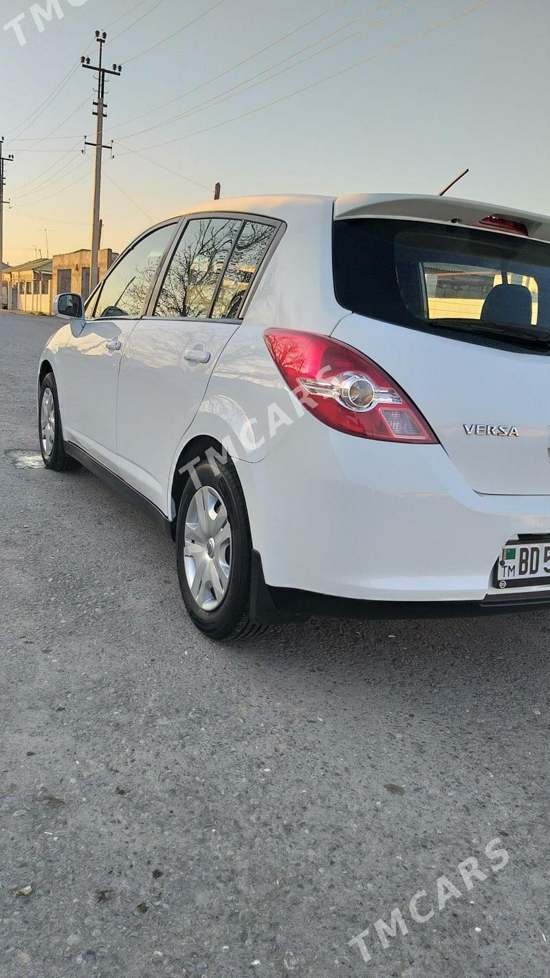 Nissan Versa 2010 - 128 000 TMT - Ашхабад - img 6