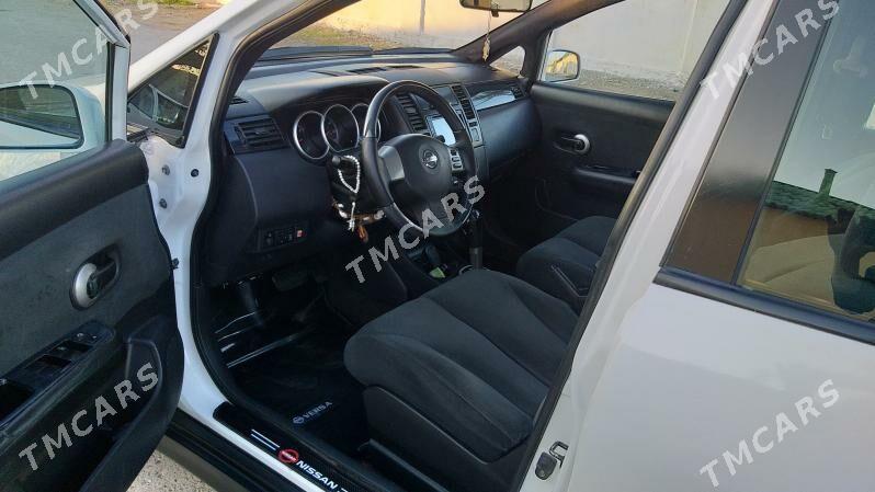 Nissan Versa 2010 - 128 000 TMT - Ашхабад - img 5