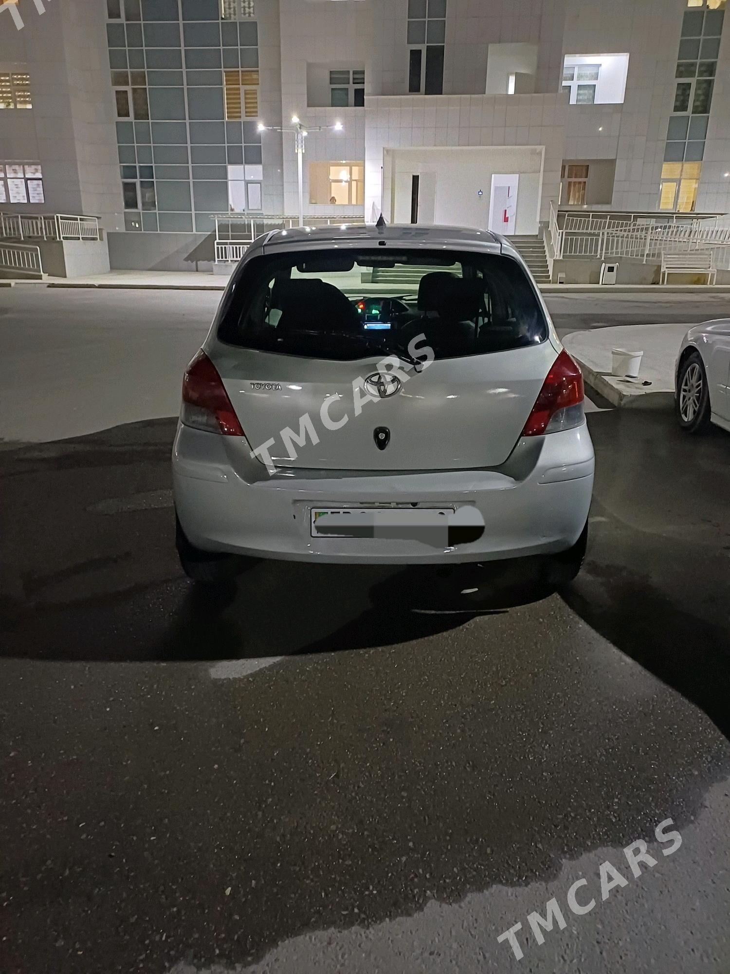 Toyota Yaris 2010 - 110 000 TMT - Ашхабад - img 2