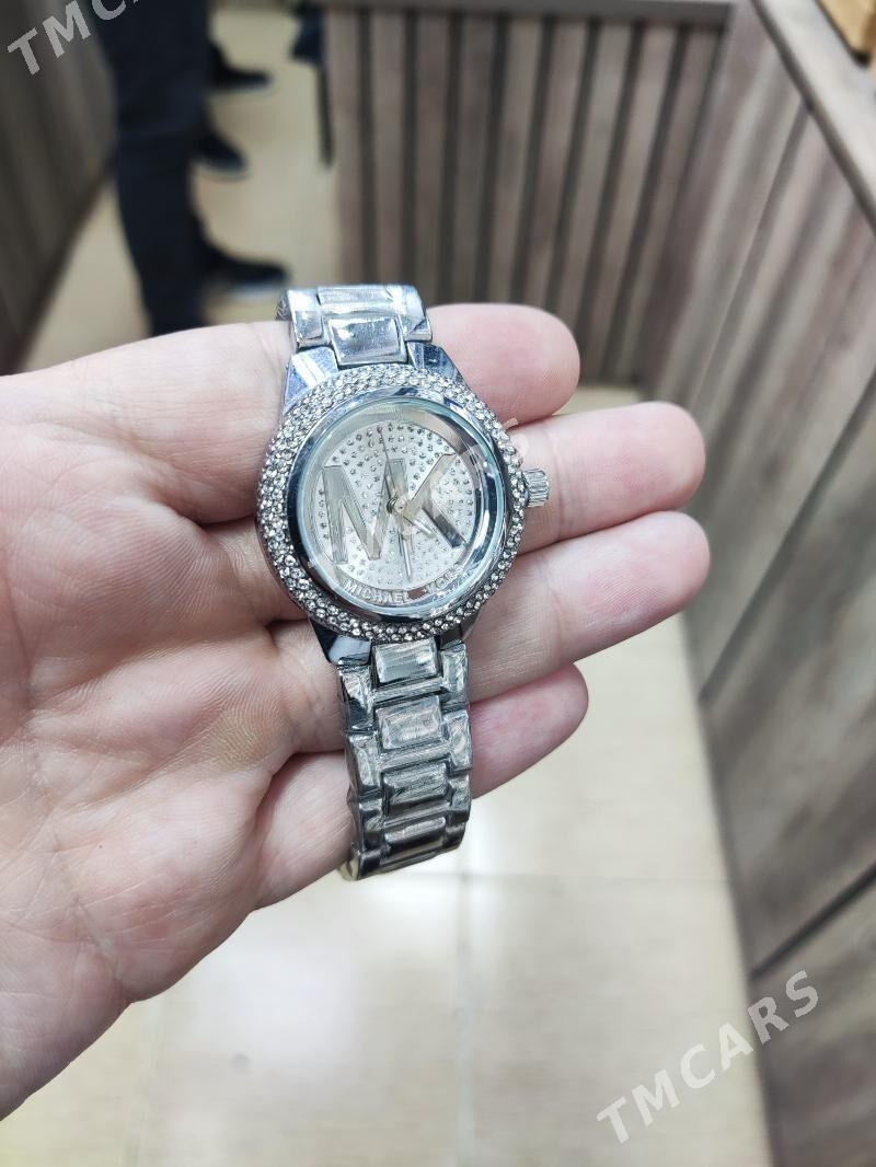 Versace, Cartier, Michael Kors - 10 mkr - img 1
