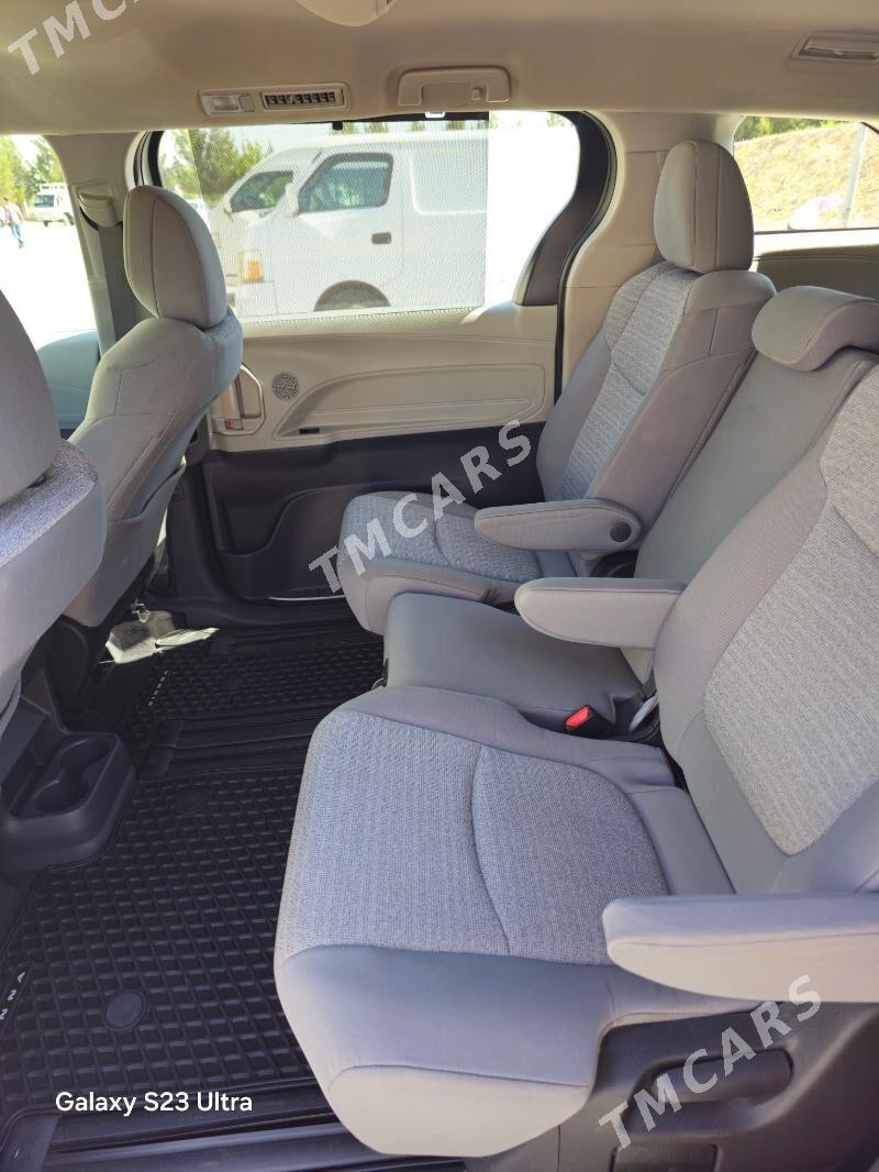 Toyota Sienna 2022 - 490 000 TMT - Daşoguz - img 2