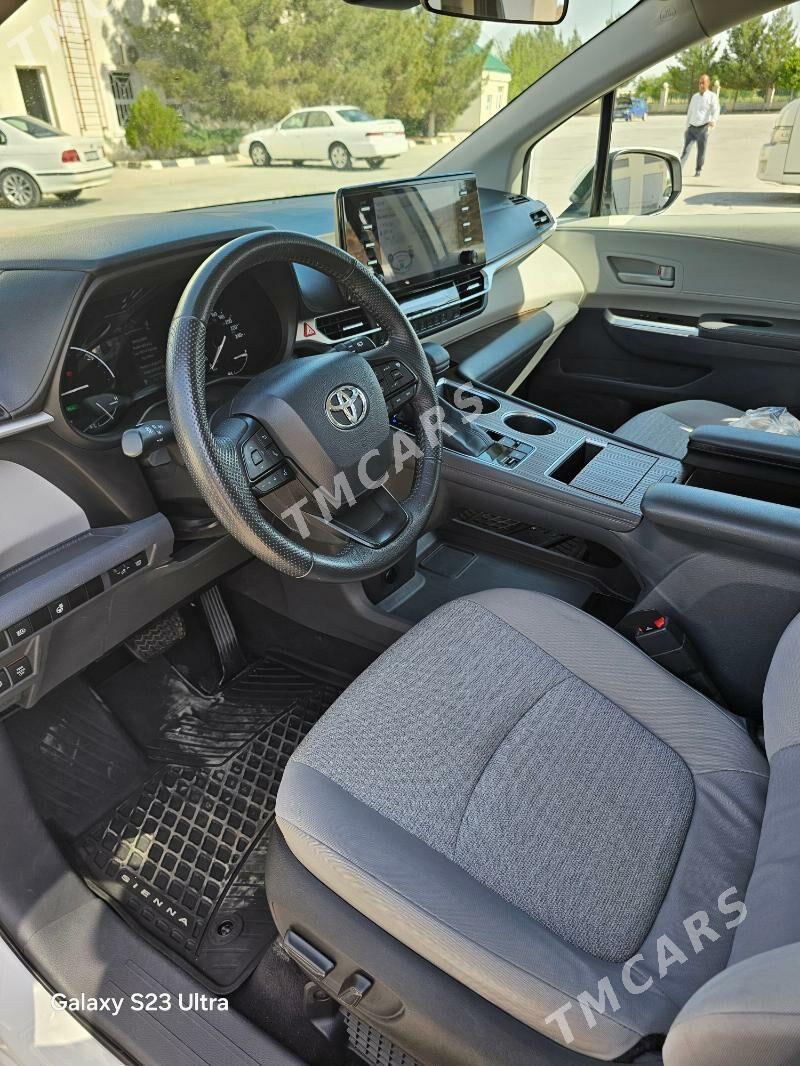 Toyota Sienna 2022 - 490 000 TMT - Daşoguz - img 9