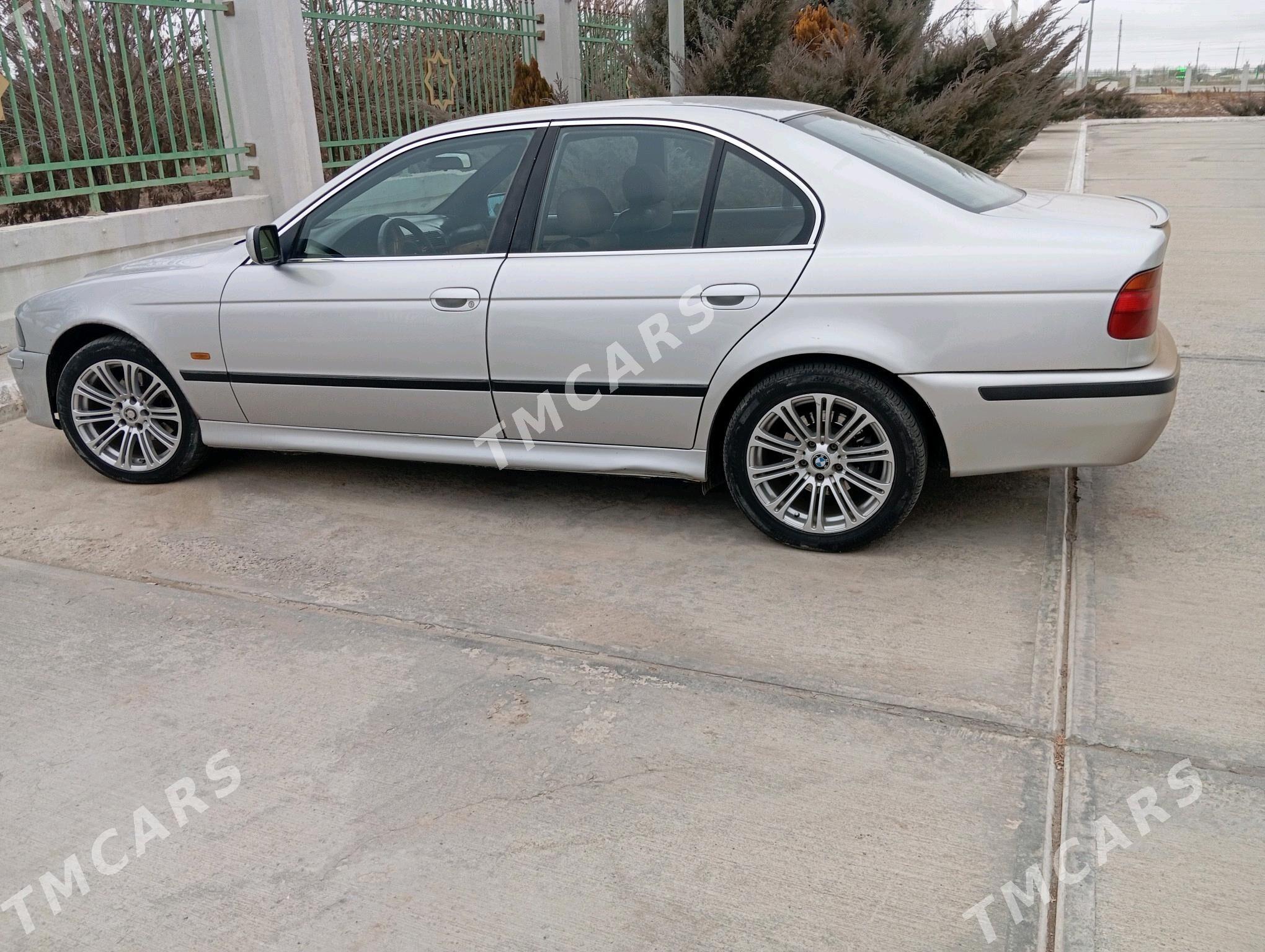BMW 528 1998 - 75 000 TMT - Кёнеургенч - img 3
