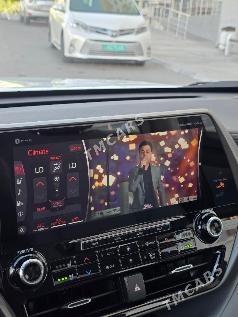 Toyota Highlander 2022 - 615 000 TMT - Ашхабад - img 9