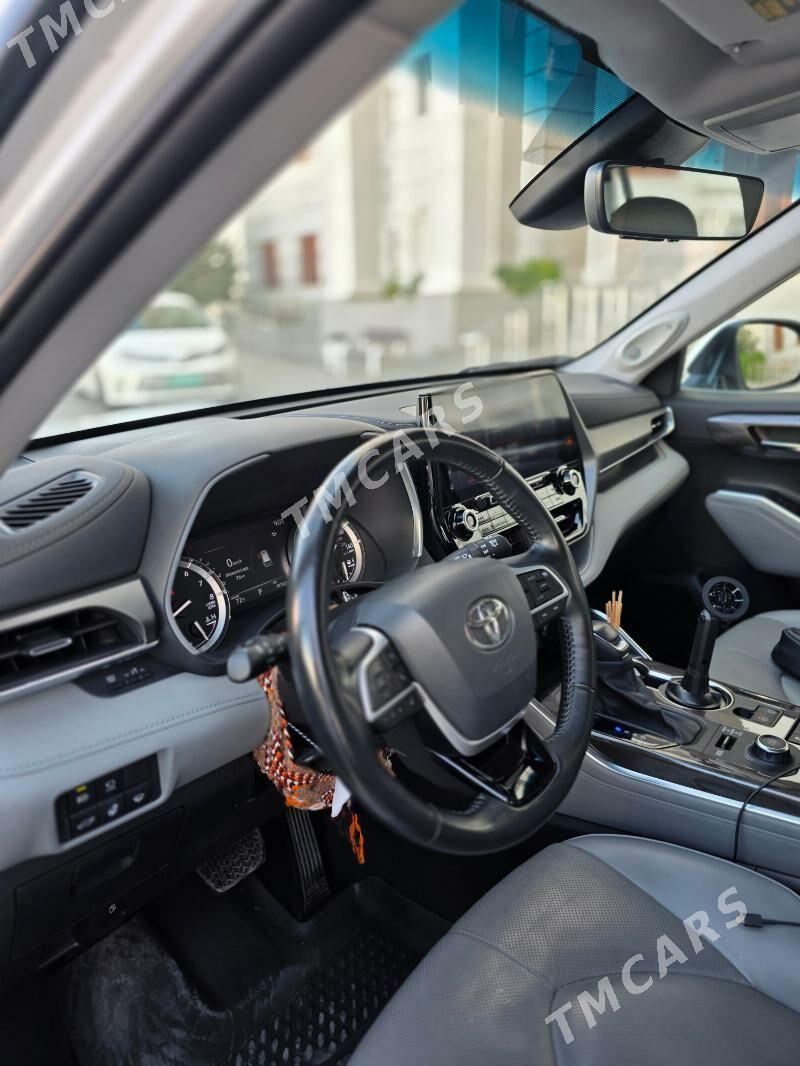 Toyota Highlander 2022 - 615 000 TMT - Ашхабад - img 4