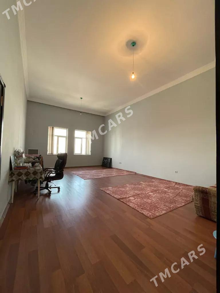 Podwoyski 4-komnat 225-m² - Änew - img 3