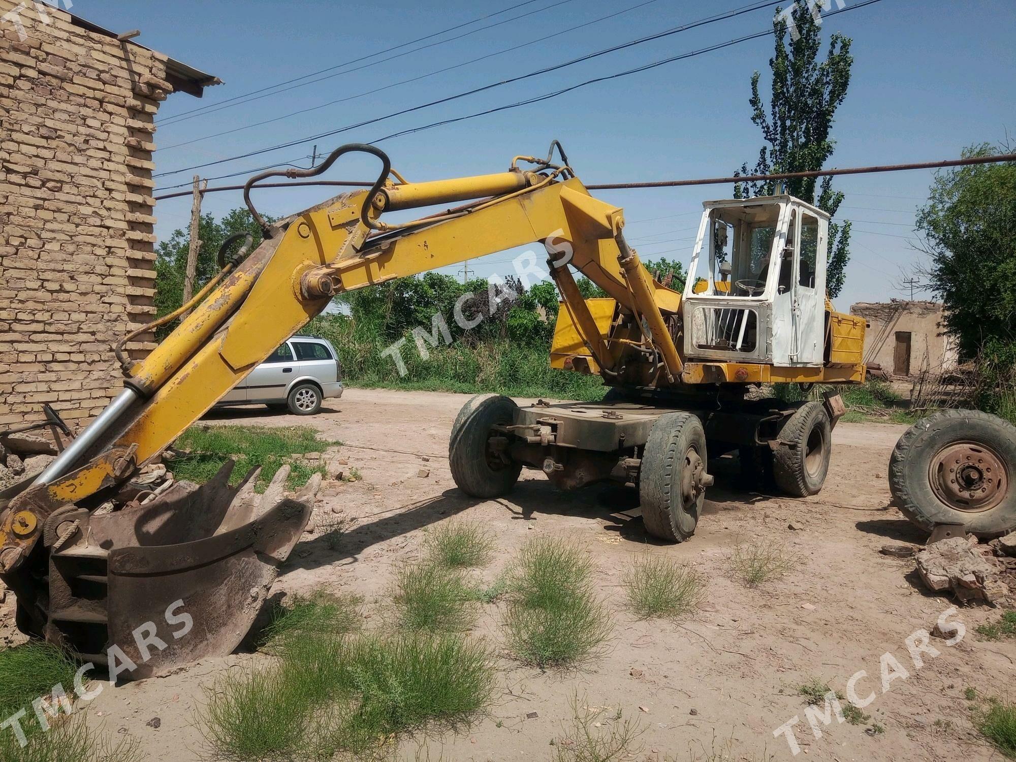Caterpillar Excavator 1993 - 90 000 TMT - Dänew - img 5