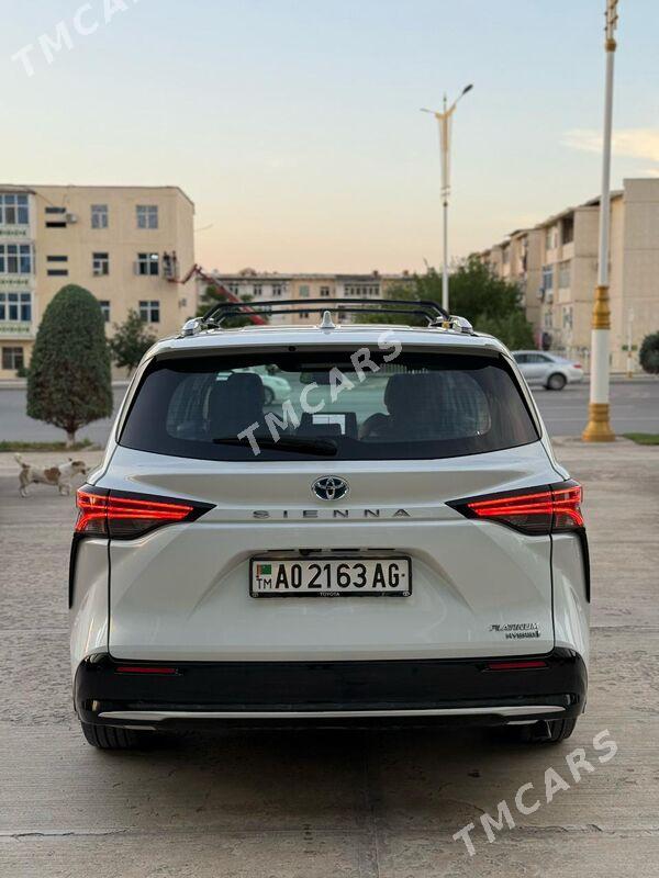 Toyota Sienna 2022 - 878 000 TMT - Айтакова (ул. Огузхана) - img 5
