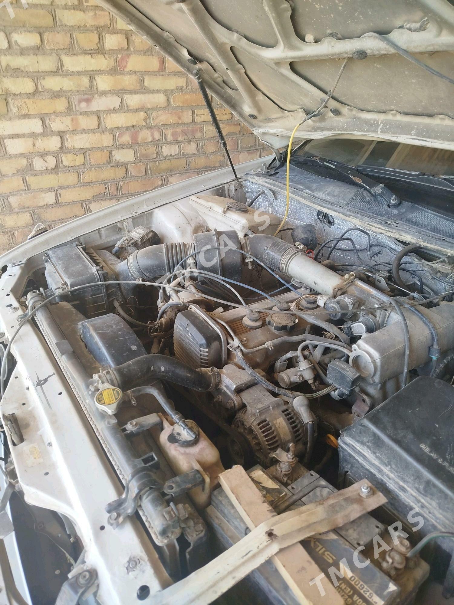 Toyota Mark II 1994 - 35 000 TMT - Саят - img 3