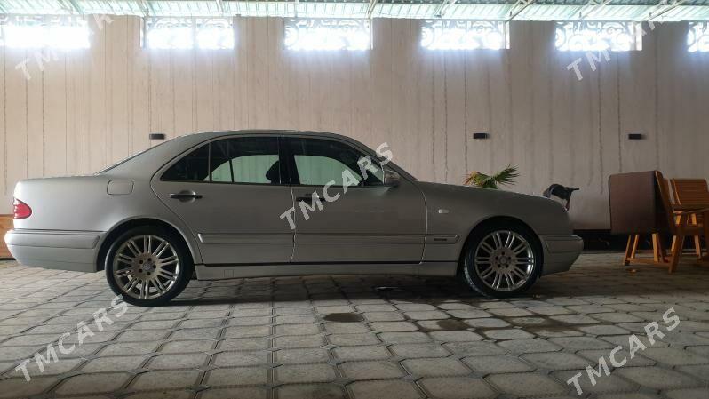 Mercedes-Benz E320 1996 - 60 000 TMT - Türkmenabat - img 4