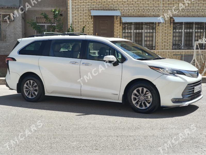 Toyota Sienna 2021 - 460 000 TMT - Мары - img 8