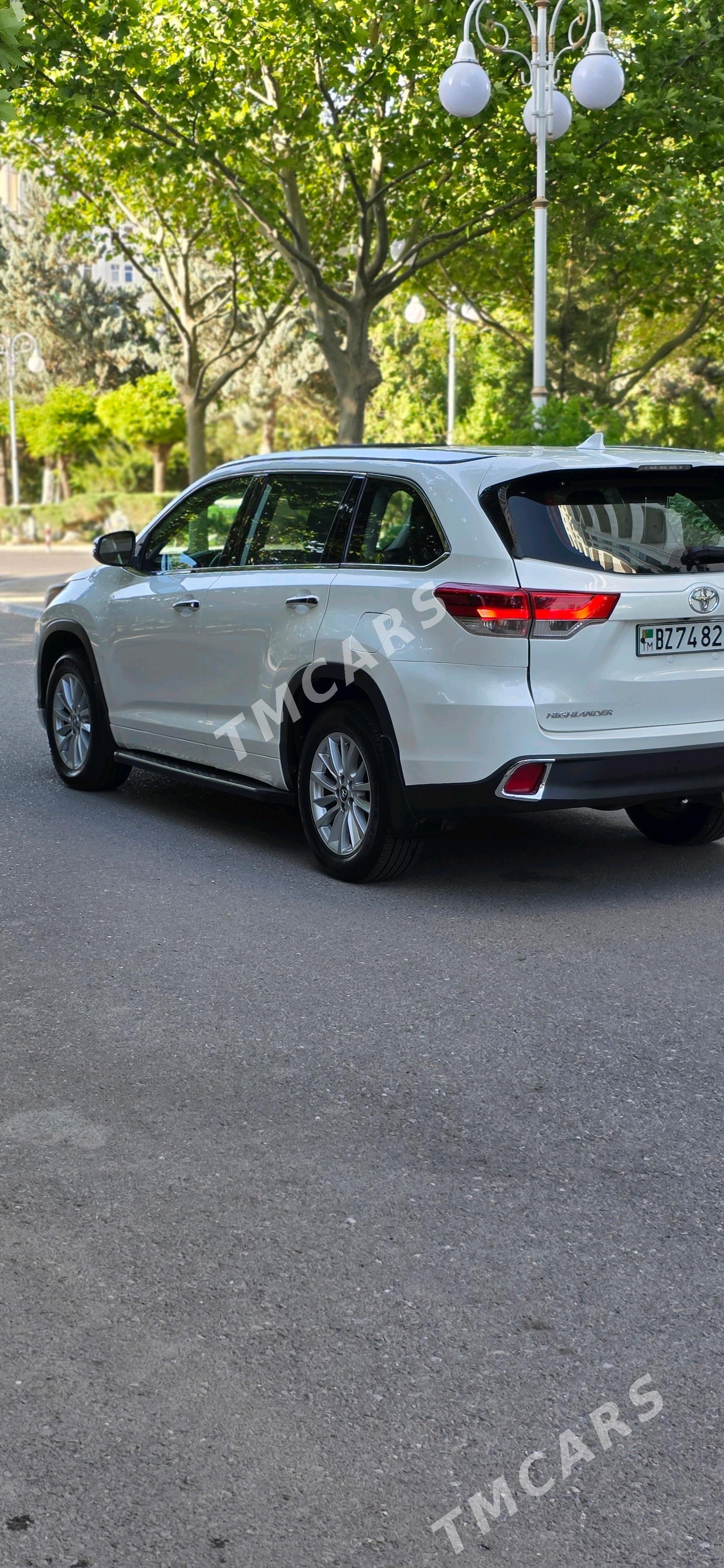 Toyota Highlander 2019 - 430 000 TMT - Hitrowka - img 10