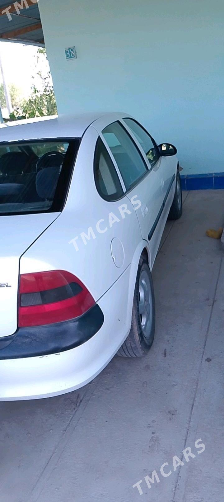 Opel Vectra 1998 - 55 000 TMT - Гороглы (Тагта) - img 3