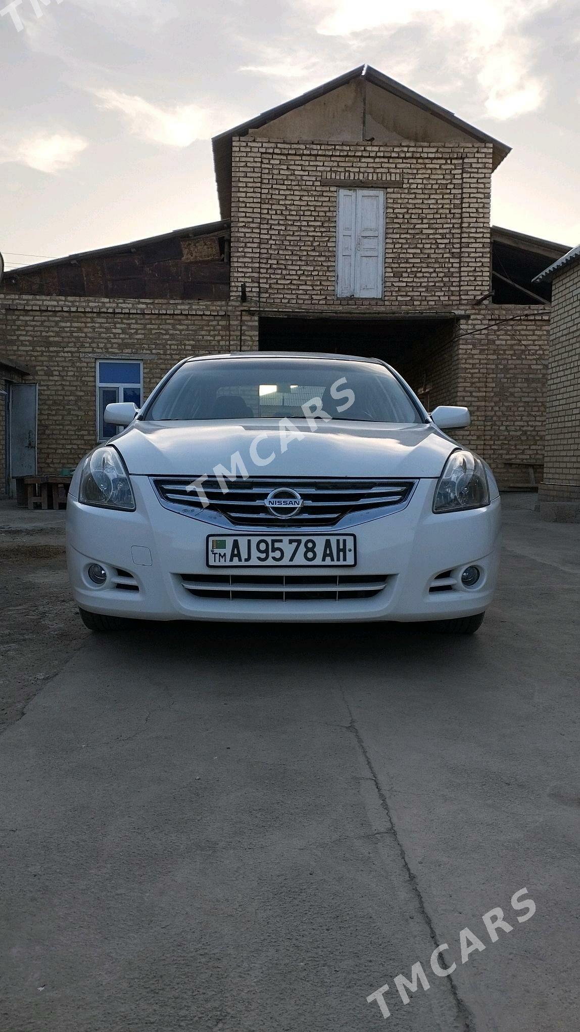 Nissan Altima 2011 - 110 000 TMT - Tejen - img 4