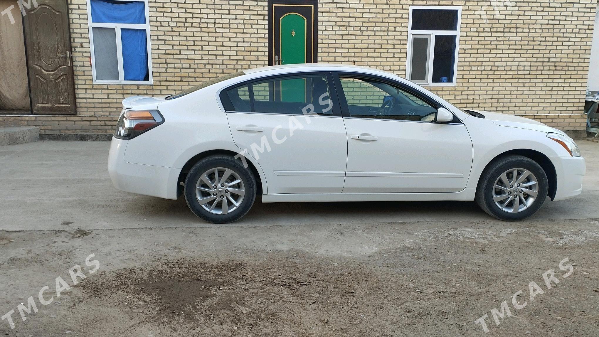 Nissan Altima 2011 - 110 000 TMT - Tejen - img 5