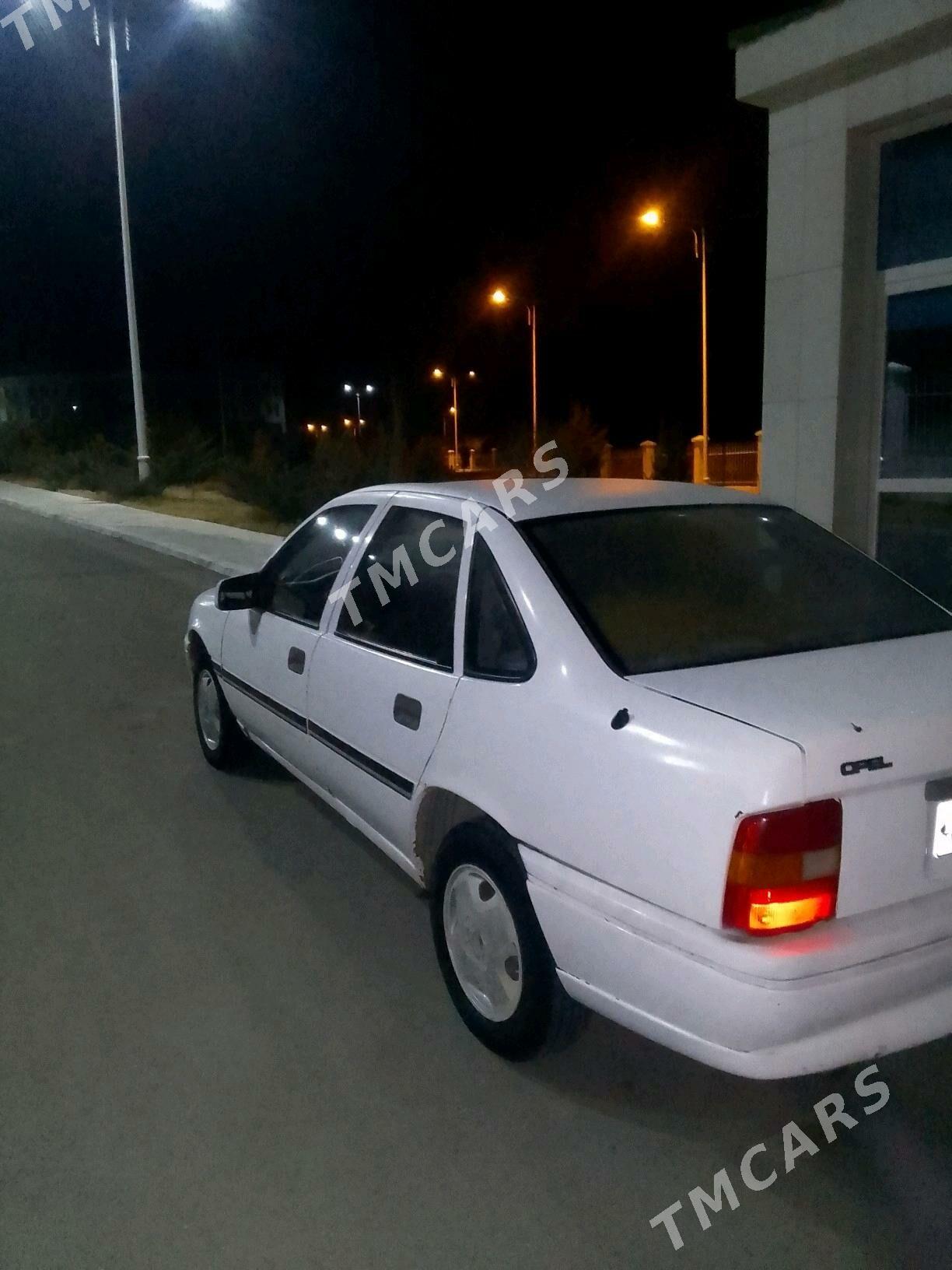 Opel Vectra 1993 - 25 000 TMT - Gyzylarbat - img 5
