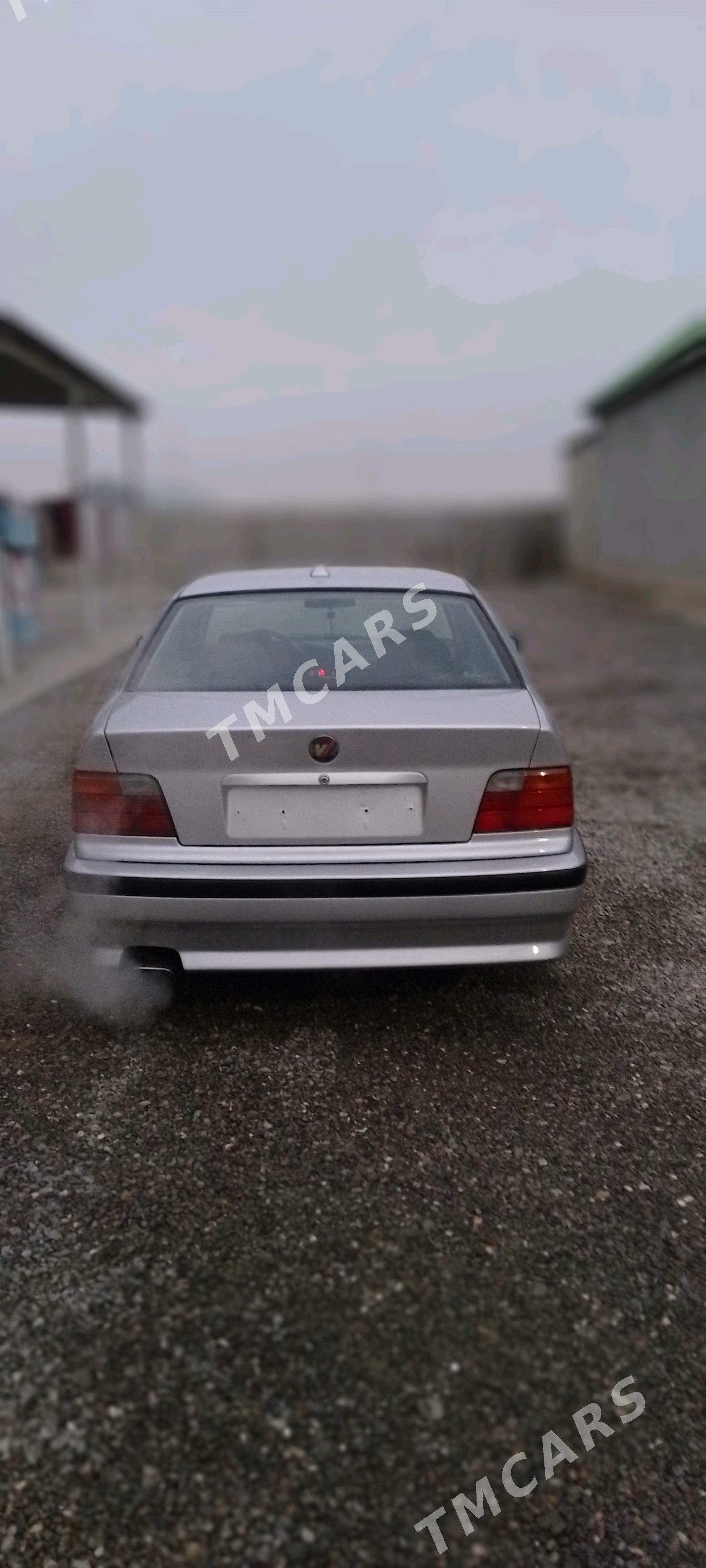 BMW 325 1992 - 62 000 TMT - Кипджак - img 5