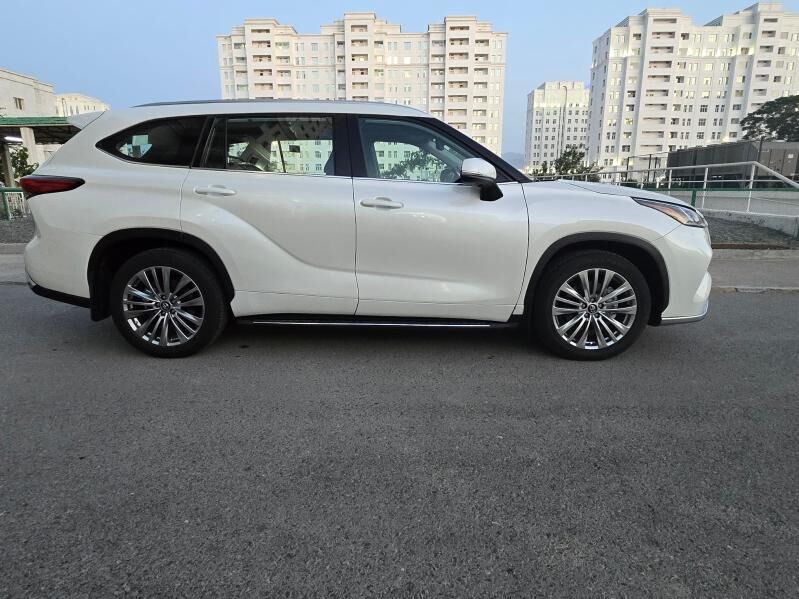Toyota Highlander 2020 - 673 000 TMT - Podwoýski köç. (Bitarap Türkmenistan şaýoly) - img 2