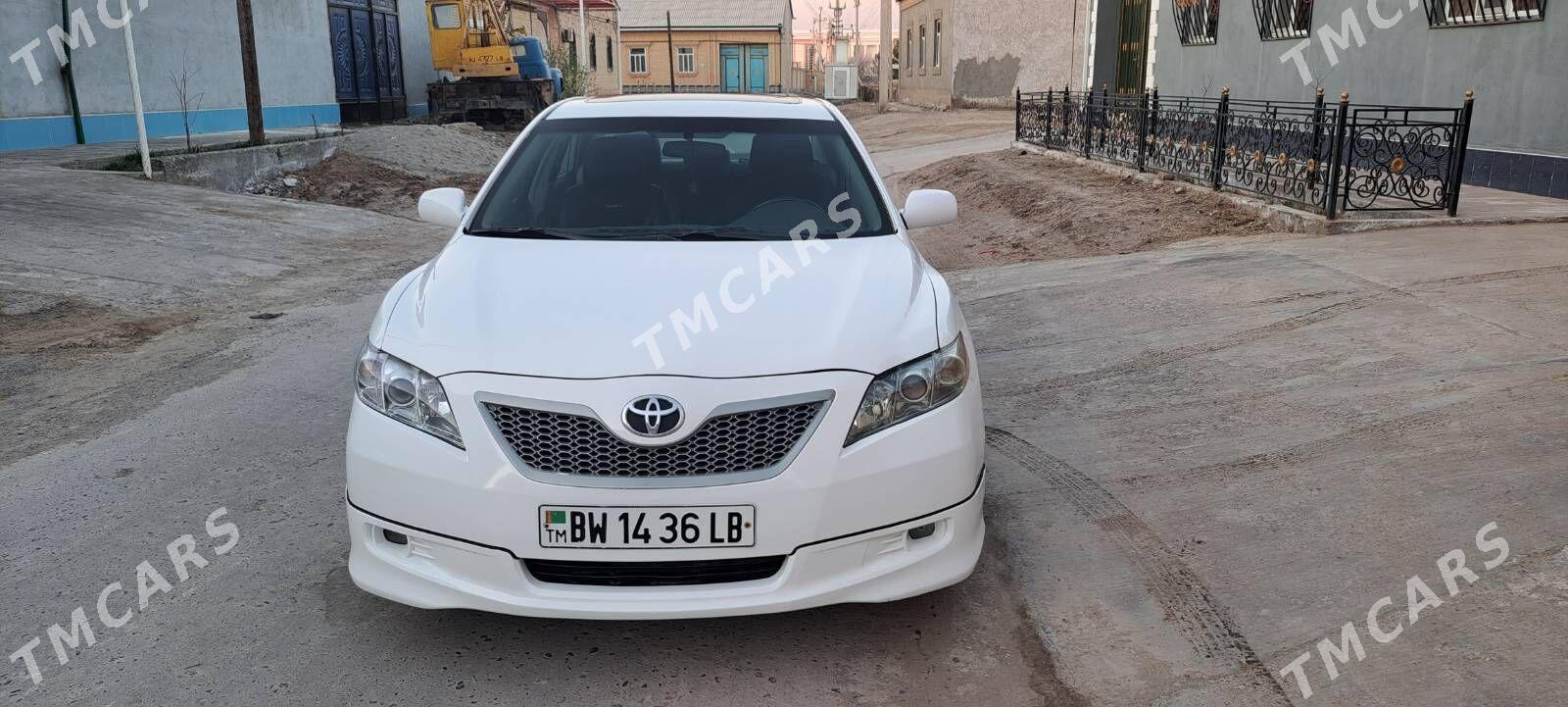 Toyota Camry 2008 - 130 000 TMT - Dänew - img 2