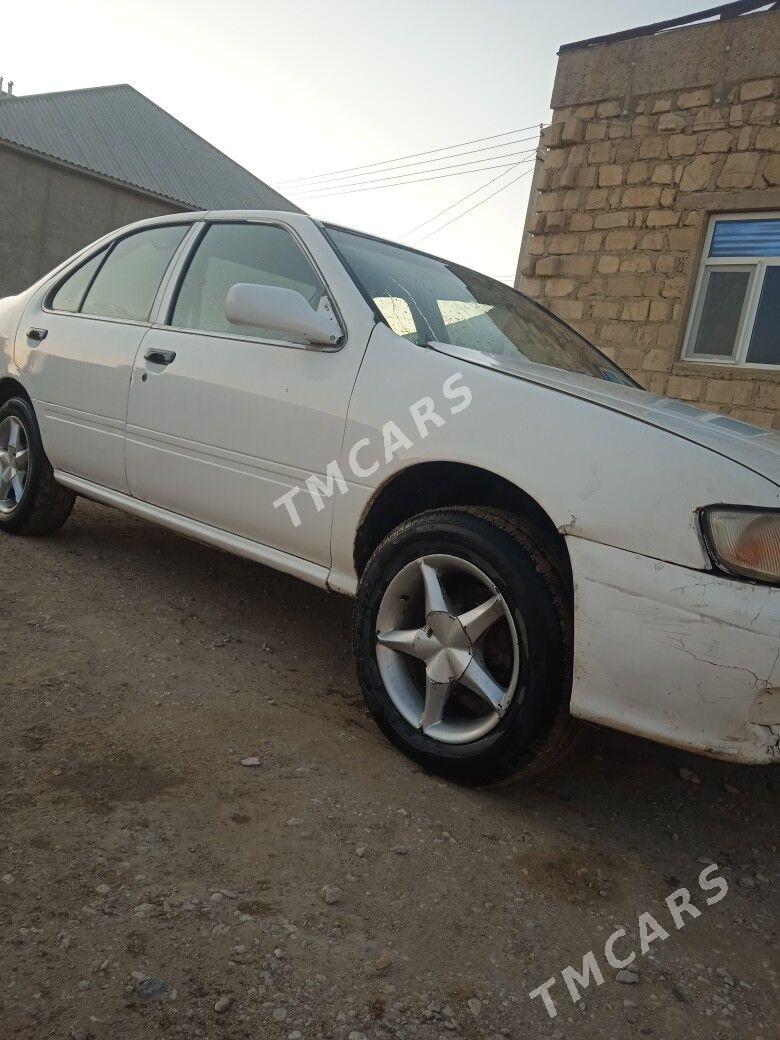 Nissan Sunny 1999 - 18 000 TMT - Гумдаг - img 2