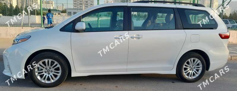 Toyota Sienna 2020 - 400 000 TMT - Ашхабад - img 4