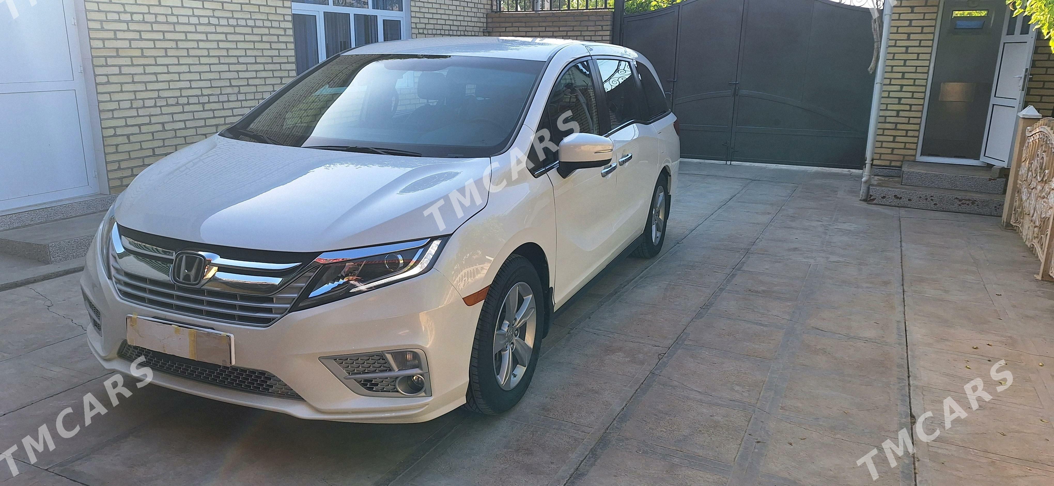 Honda Odyssey 2018 - 320 000 TMT - Mary - img 5