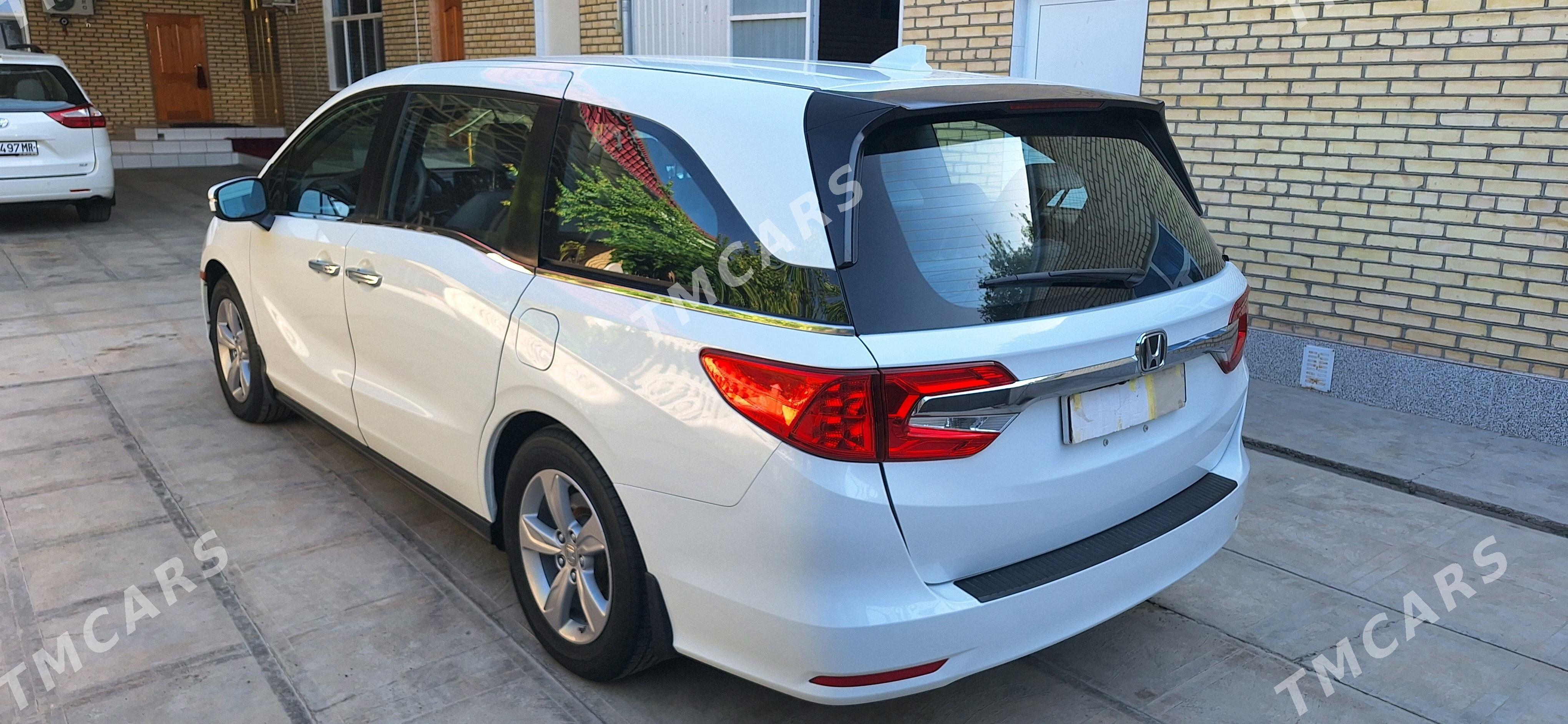 Honda Odyssey 2018 - 320 000 TMT - Mary - img 6