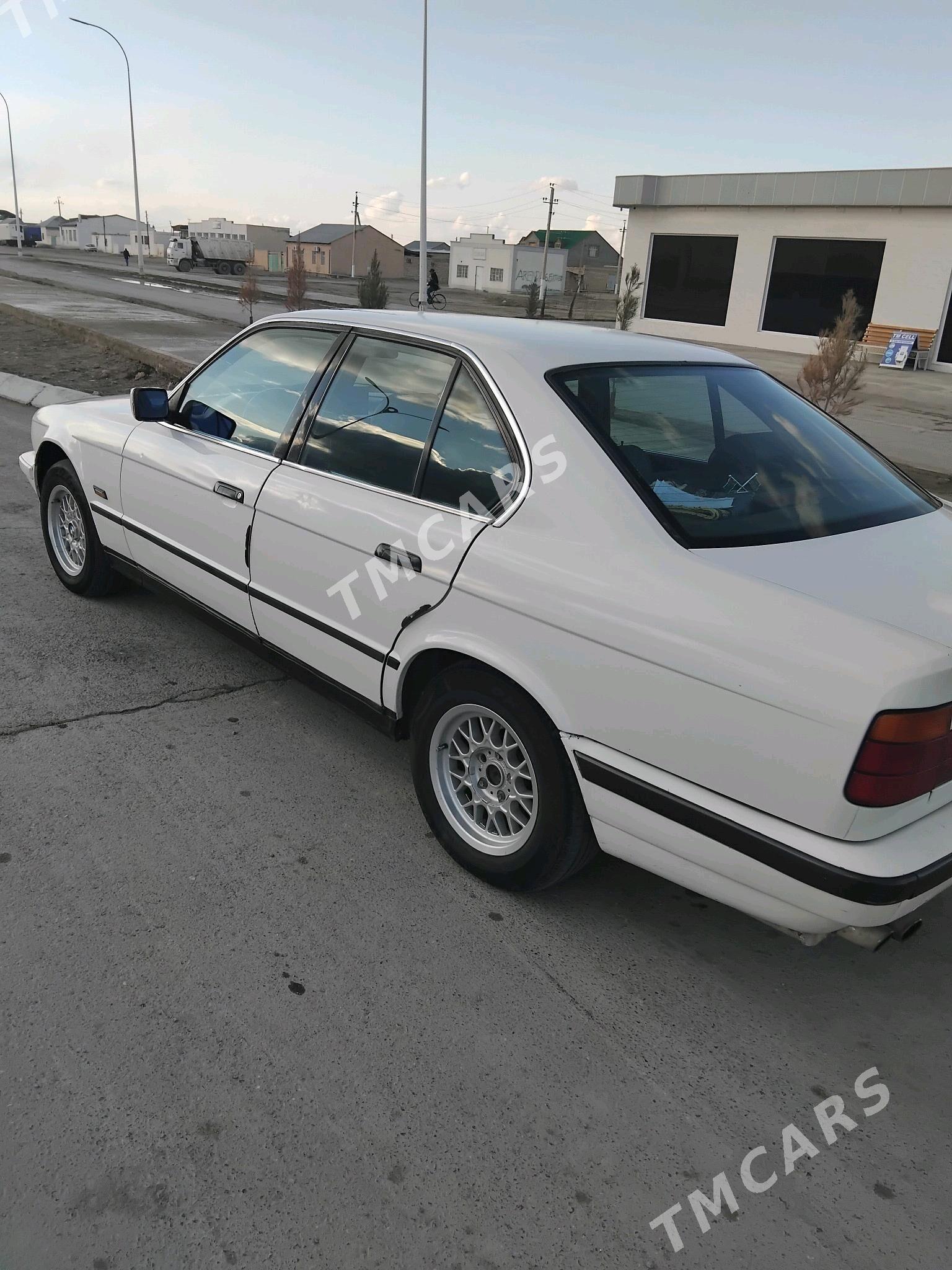 BMW 535 1990 - 39 000 TMT - Гызыларбат - img 2