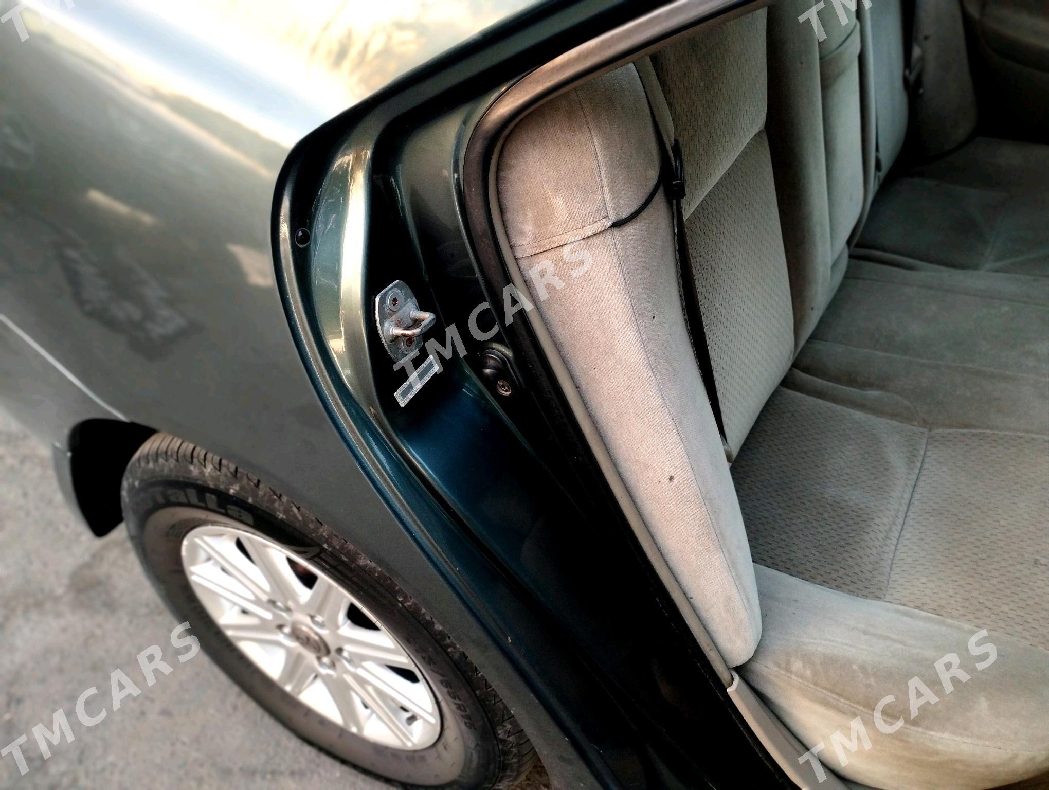 Toyota Camry 2003 - 175 000 TMT - Ёлётен - img 3