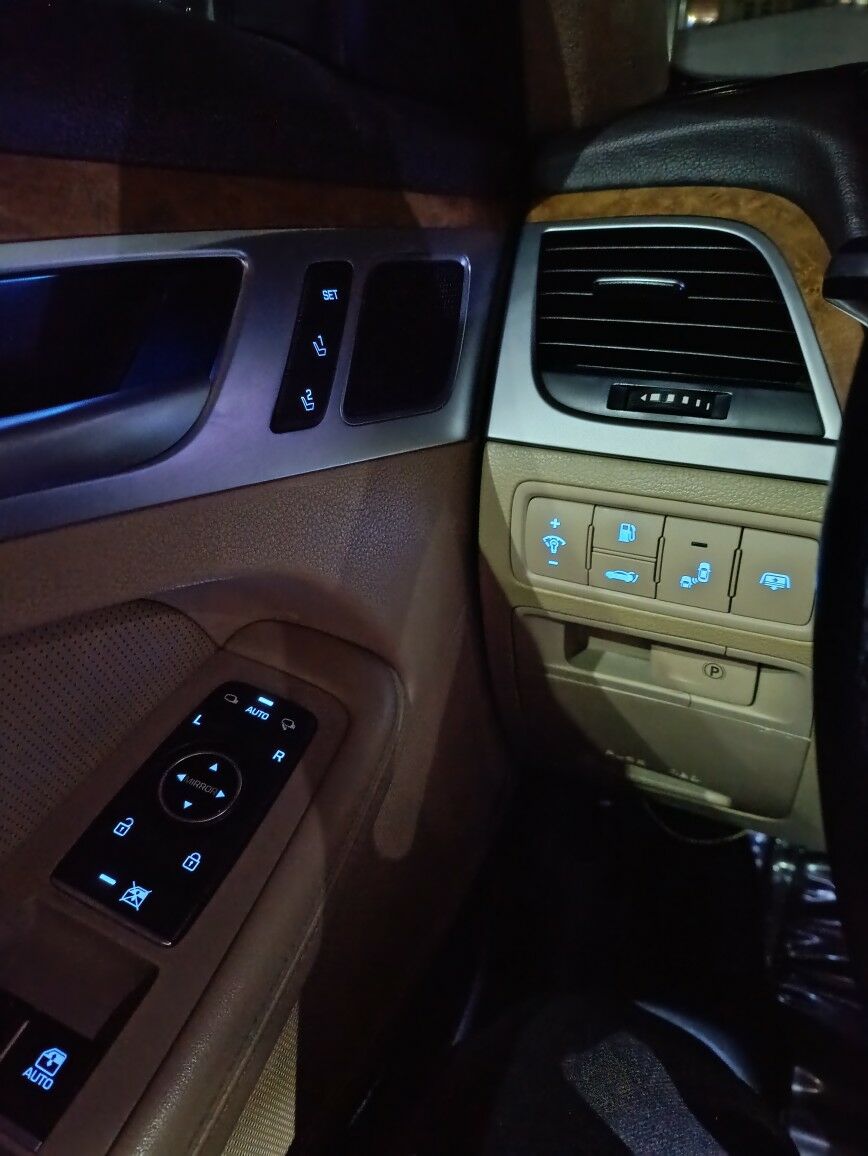 Hyundai Genesis 2015 - 305 000 TMT - Тязе заман - img 9