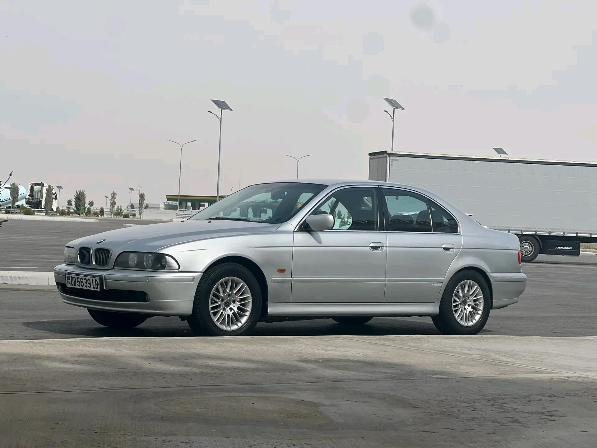 BMW E39 2003 - 110 000 TMT - Сейди - img 9