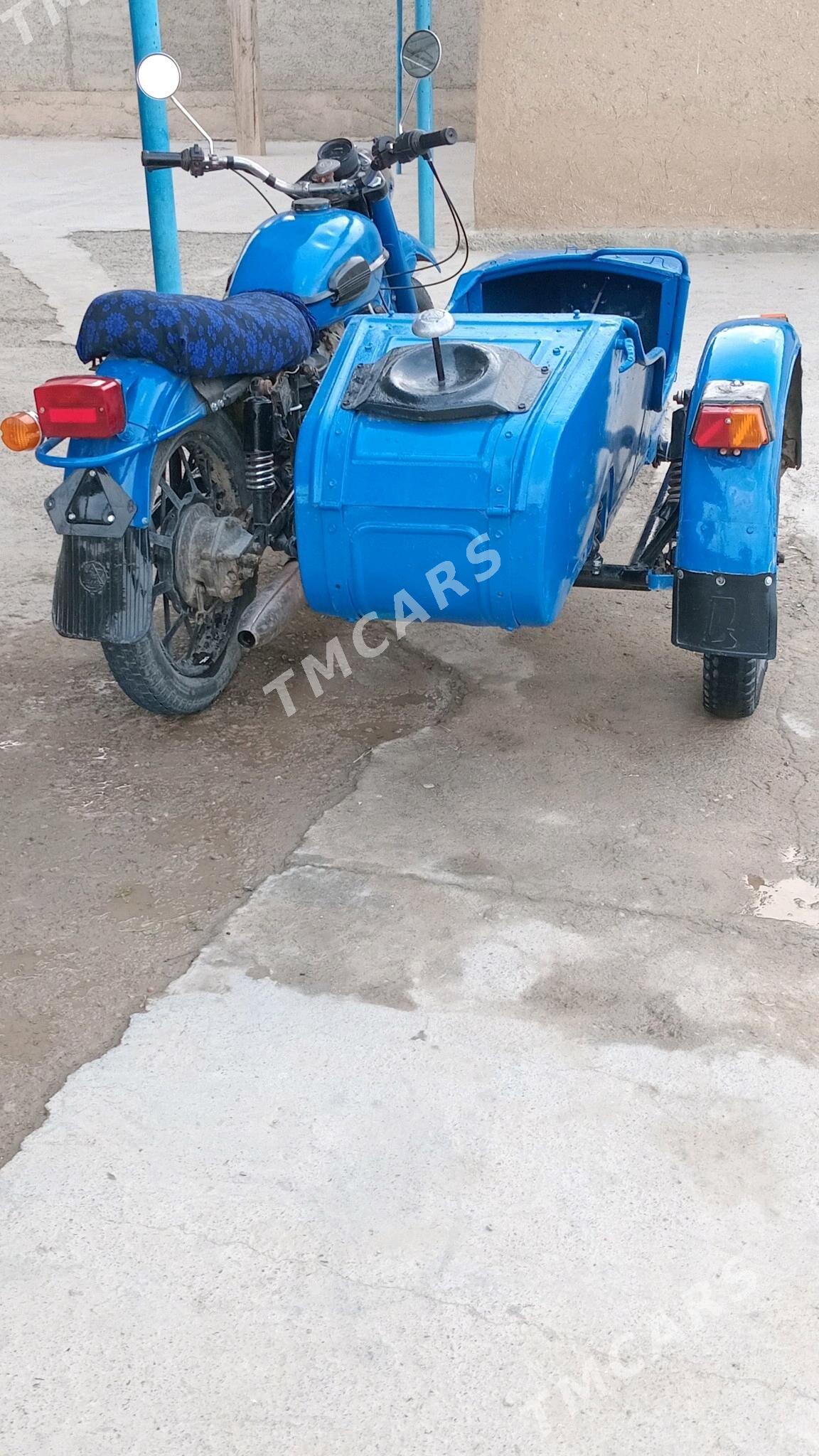 Ural 4320 1991 - 7 000 TMT - Bäherden - img 4