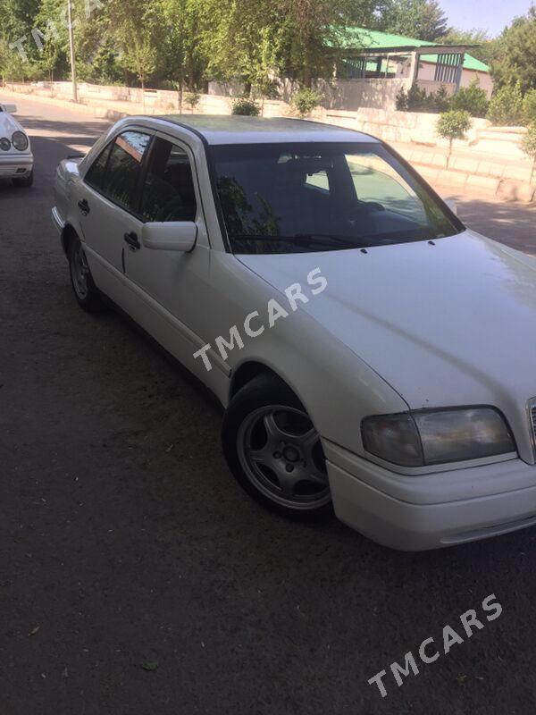 Mercedes-Benz C-Class 1997 - 65 000 TMT - Büzmeýin - img 3