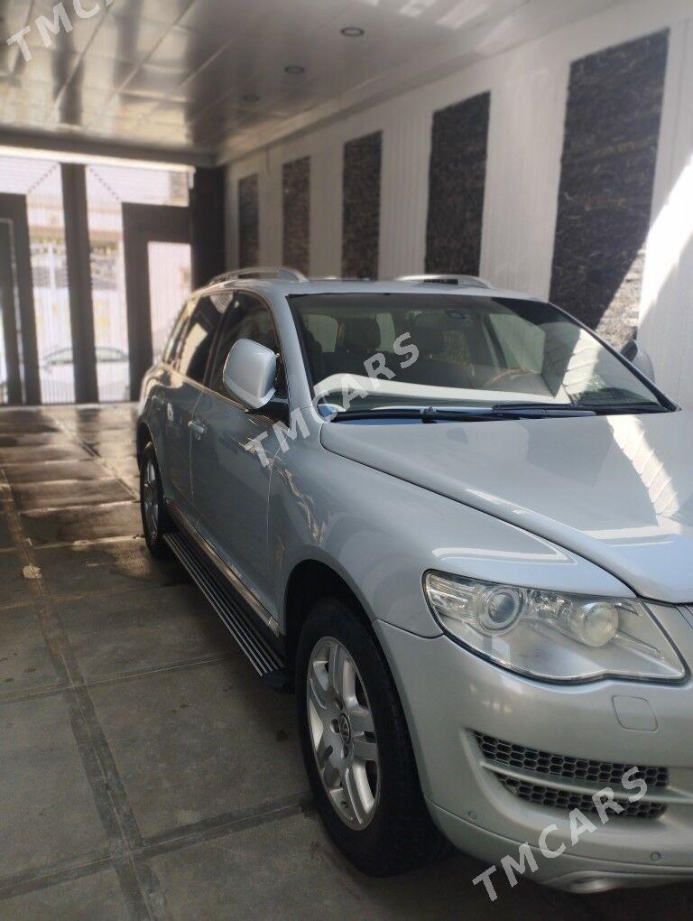 Volkswagen Touareg 2008 - 200 000 TMT - Aşgabat - img 2