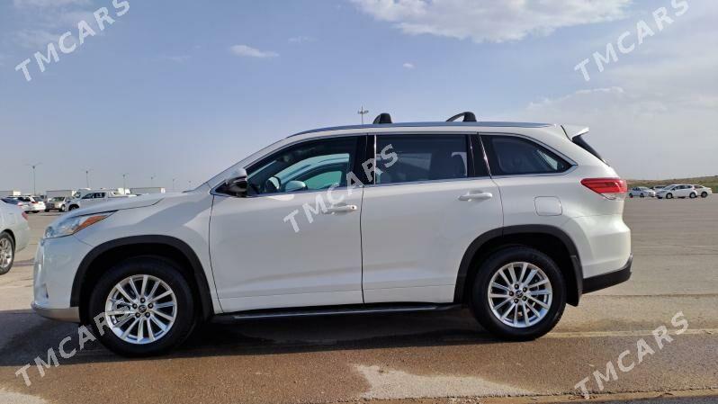 Toyota Highlander 2017 - 410 000 TMT - "Алтын Асыр" Гундогар базары ( Толкучка) - img 4