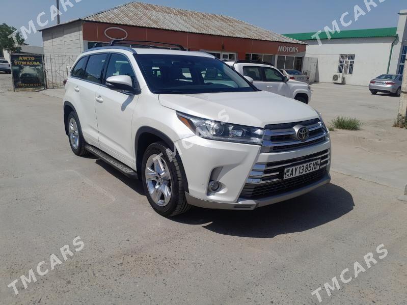 Toyota Highlander 2018 - 500 000 TMT - Мары - img 4