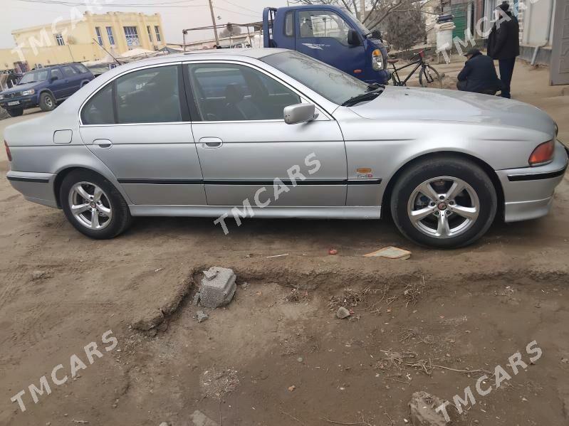 BMW E39 1996 - 70 000 TMT - Гурбансолтан Едже - img 4