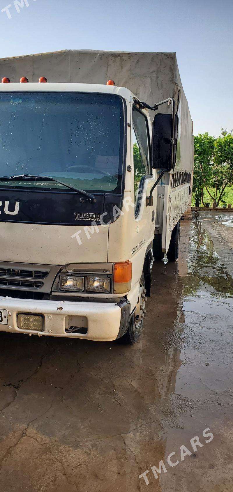 Isuzu Elf 2002 - 160 000 TMT - Керки - img 2