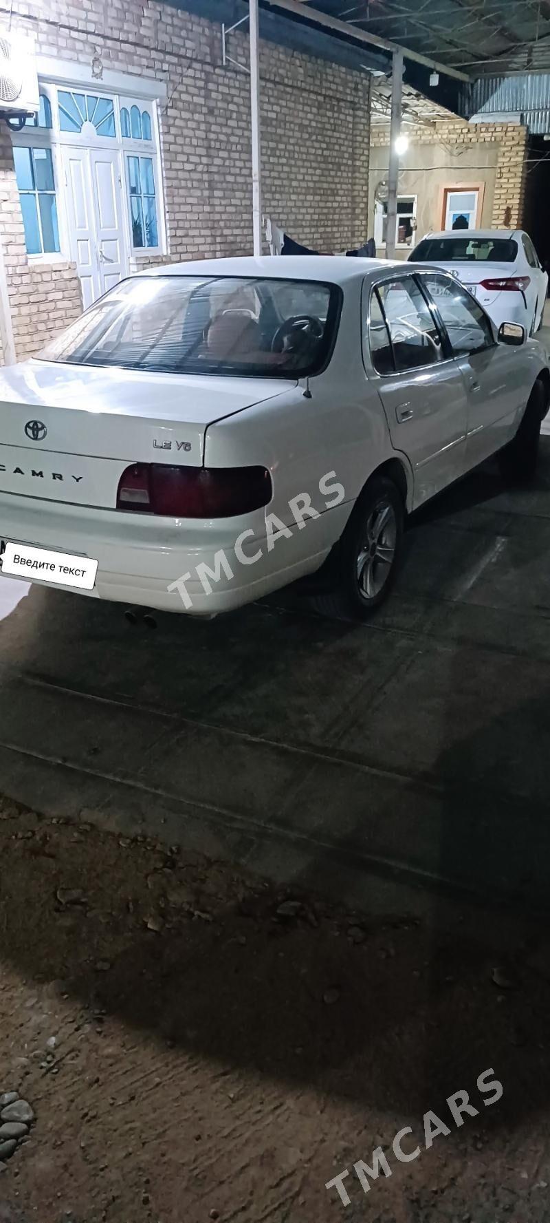 Toyota Camry 1995 - 85 000 TMT - Мары - img 2