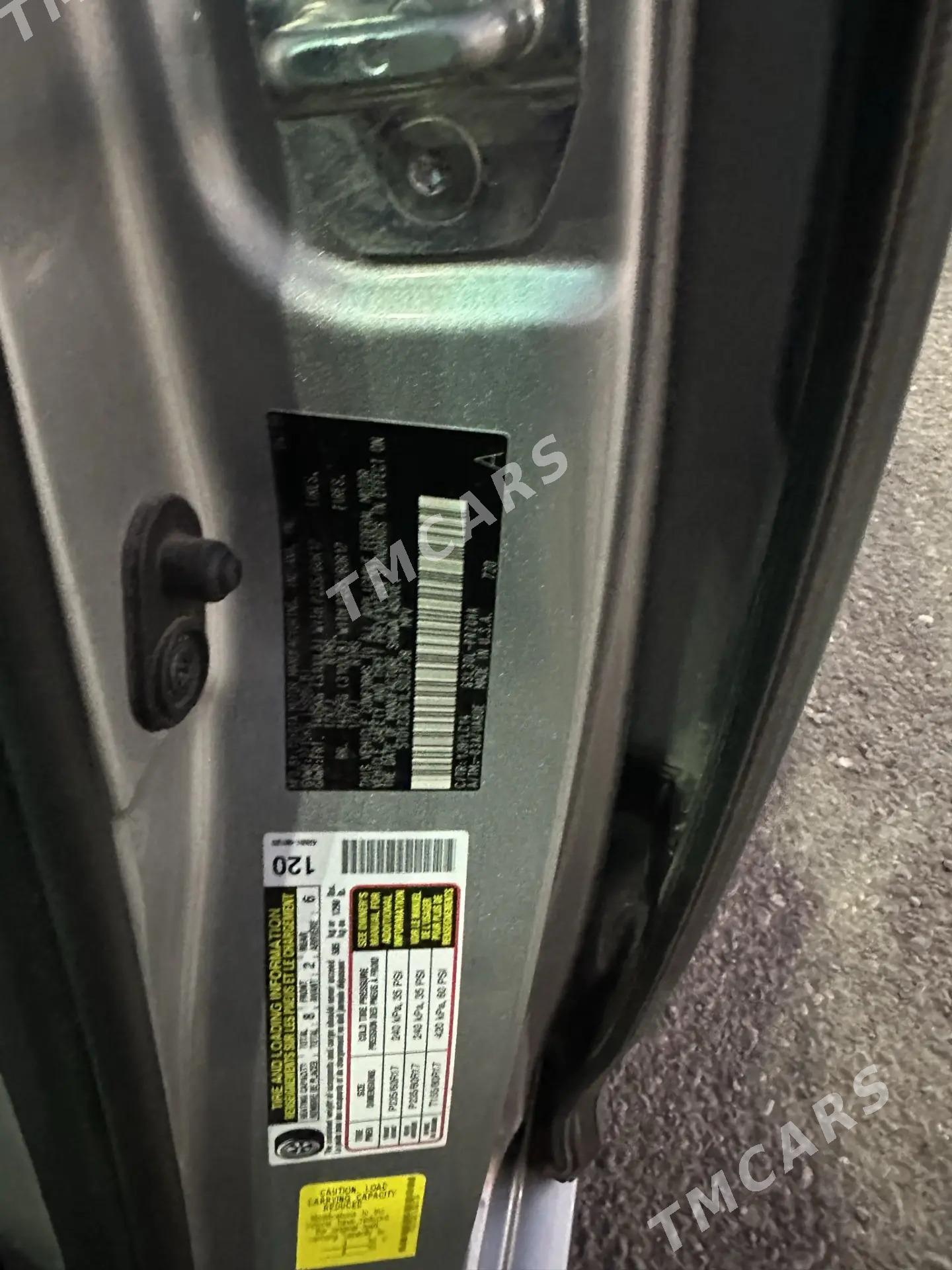 Toyota Sienna 2019 - 370 000 TMT - Aşgabat - img 8