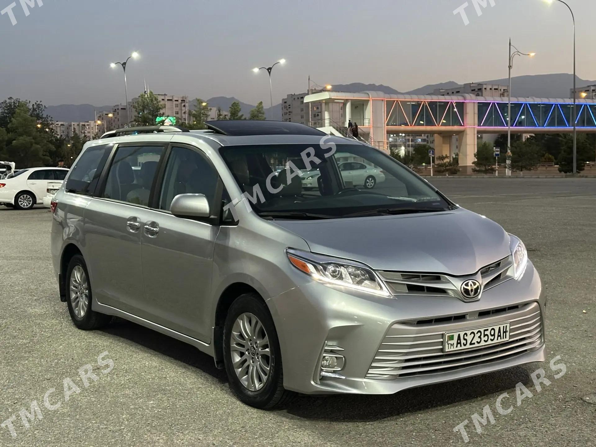 Toyota Sienna 2019 - 370 000 TMT - Aşgabat - img 4