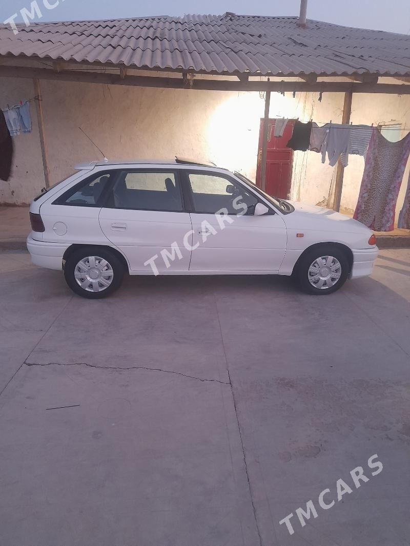 Opel Astra 1995 - 35 000 TMT - Серахс - img 4