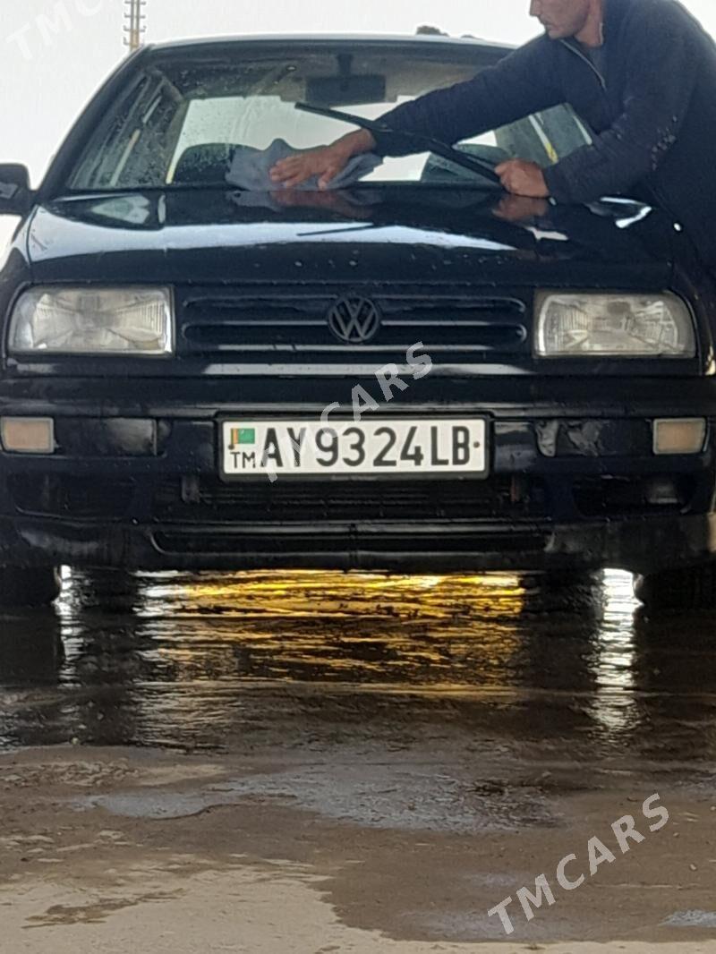 Volkswagen Jetta 1994 - 25 000 TMT - Garabekewül - img 6