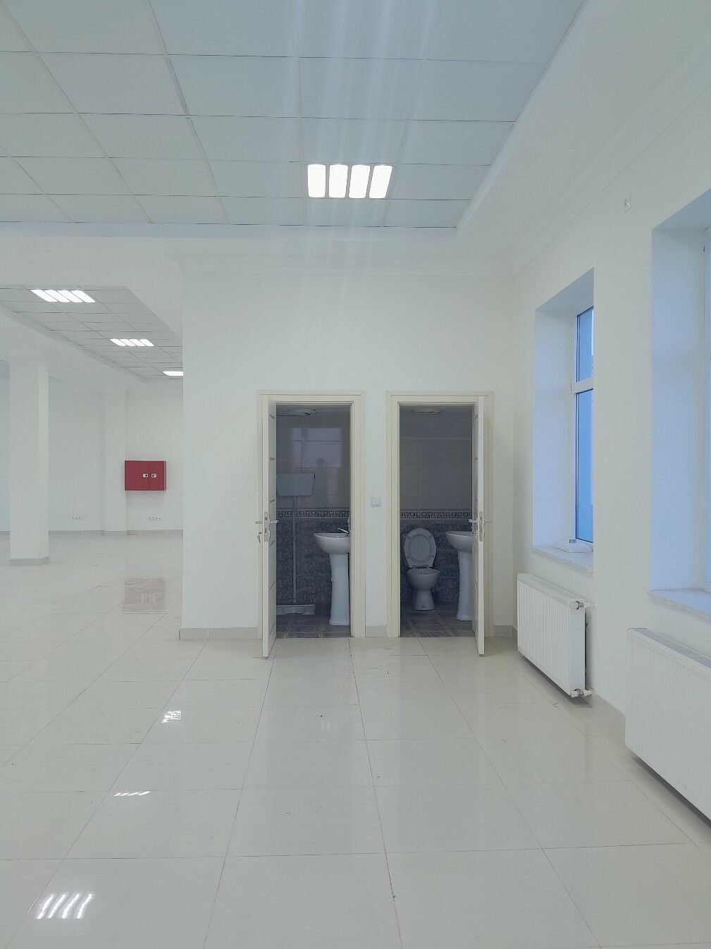 ОФИС ЗДАНИЕ ПРОМЗОНА - 500М2 - Анев - img 7