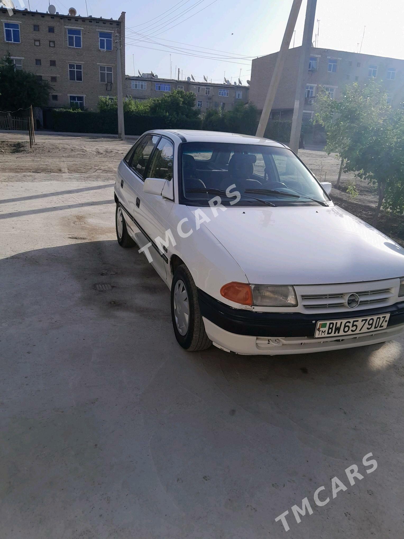 Opel Astra 1994 - 36 000 TMT - Дашогуз - img 2