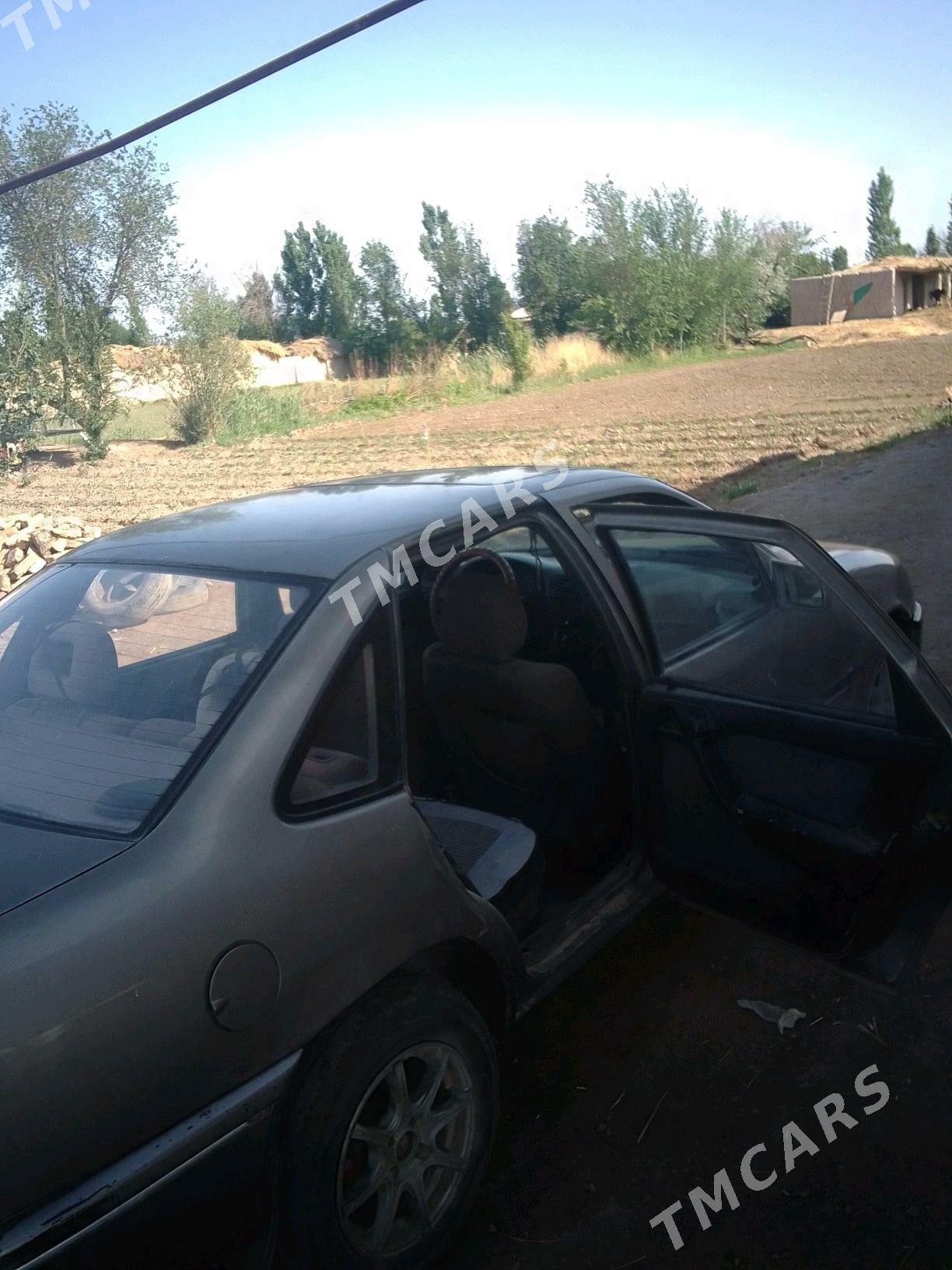 Opel Vectra 1989 - 30 000 TMT - Akdepe - img 2